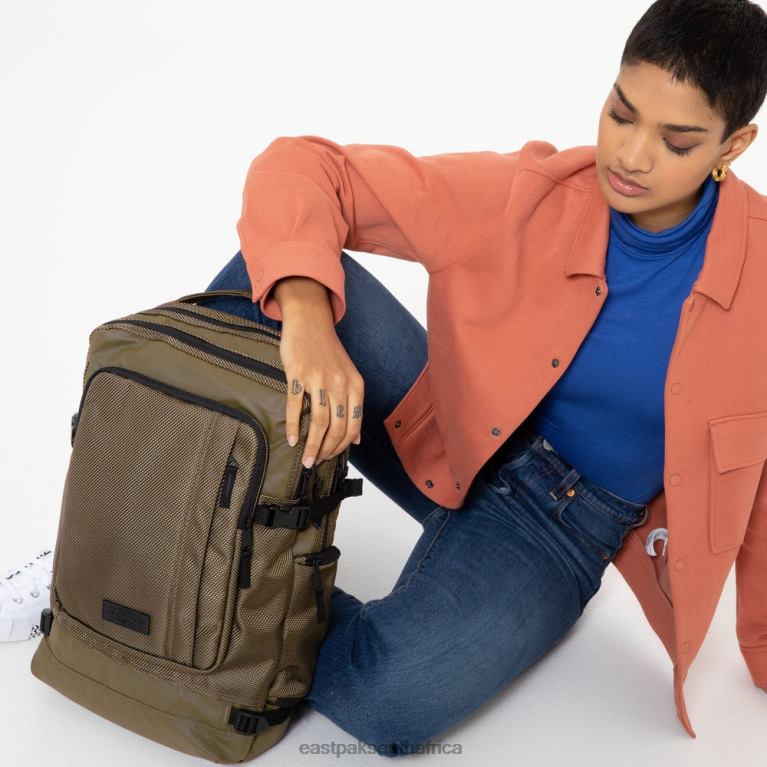 Tecum L CNNCT Sand Eastpak 4N244154Backpacks