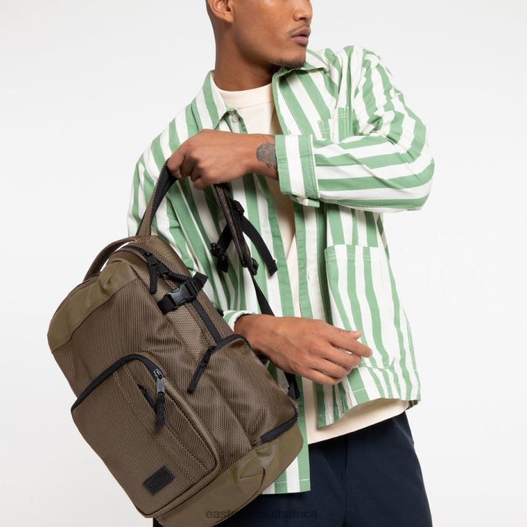 Tecum S CNNCT Sand Eastpak 4N244150Backpacks