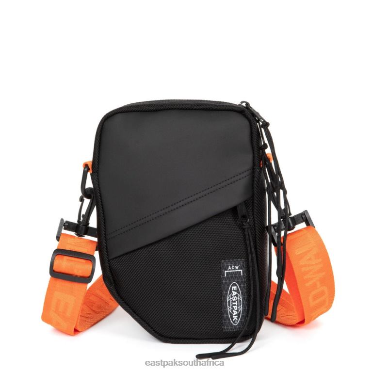 The One Acw Black Eastpak 4N244264Shoulder Bags