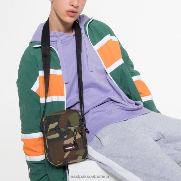 The One Camo Eastpak 4N244247Shoulder Bags
